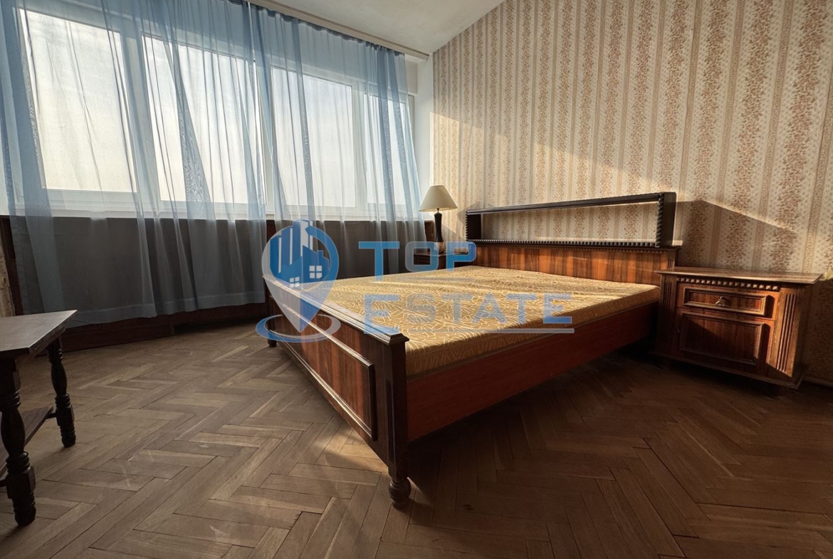 Обзаведен многостаен апартамент под наем в центъра на град Велико Търново - 0