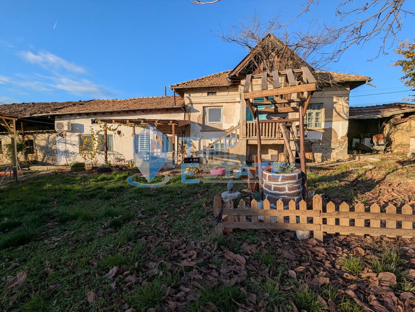 Ремонтирана къща с кладенец в село Поликраище, област Велико Търново-0 Ремонтирана къща с кладенец в село Поликраище, област Велико Търново - 0