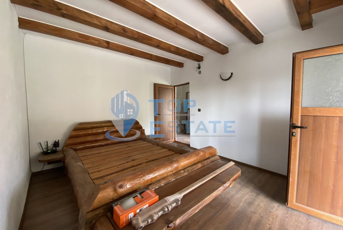 Двуетажна тухлена къща с панорамна гледка в Еленския балкан - 0