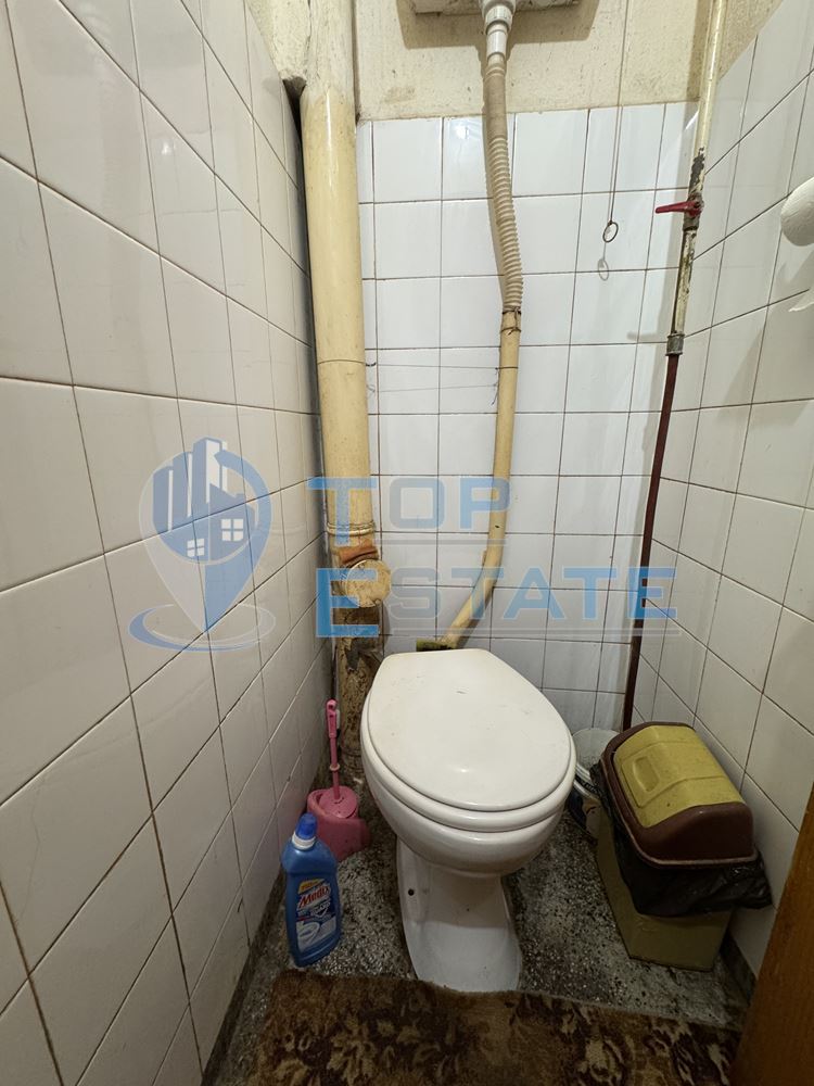 Тристаен тухлен апартамент в центъра на град Велико Търново - 0