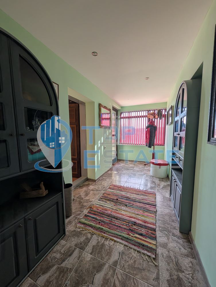 Ремонтирана и обзаведена къща с гараж в село Климентово-0 Ремонтирана и обзаведена къща с гараж в село Климентово - 0