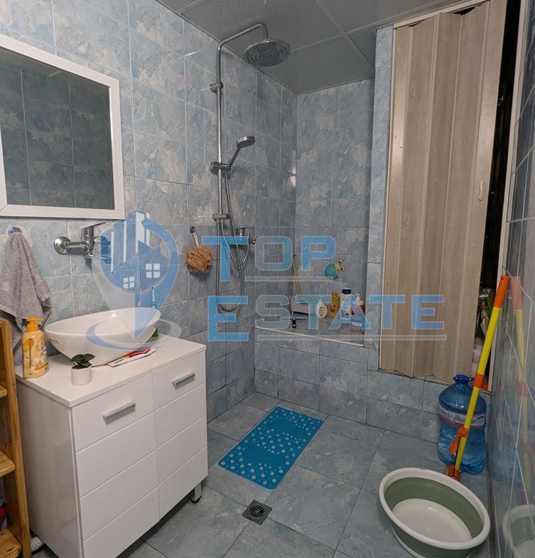 Ремонтирана къща с кладенец в село Поликраище, област Велико Търново - 0