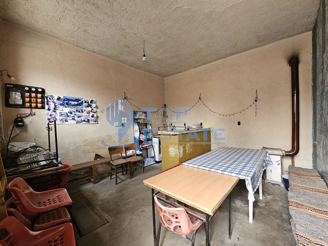 Двуетажна тухлена къща с гараж и двор в село Пиперково, област Русе-0 Двуетажна тухлена къща с гараж и двор в село Пиперково, област Русе - 0