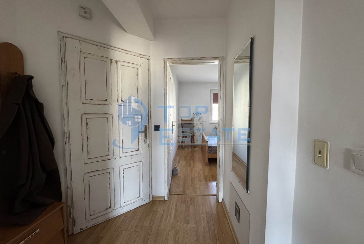 Двустаен обзаведен апартамент под наем с ТЕЦ в центъра на град Велико Търново - 0