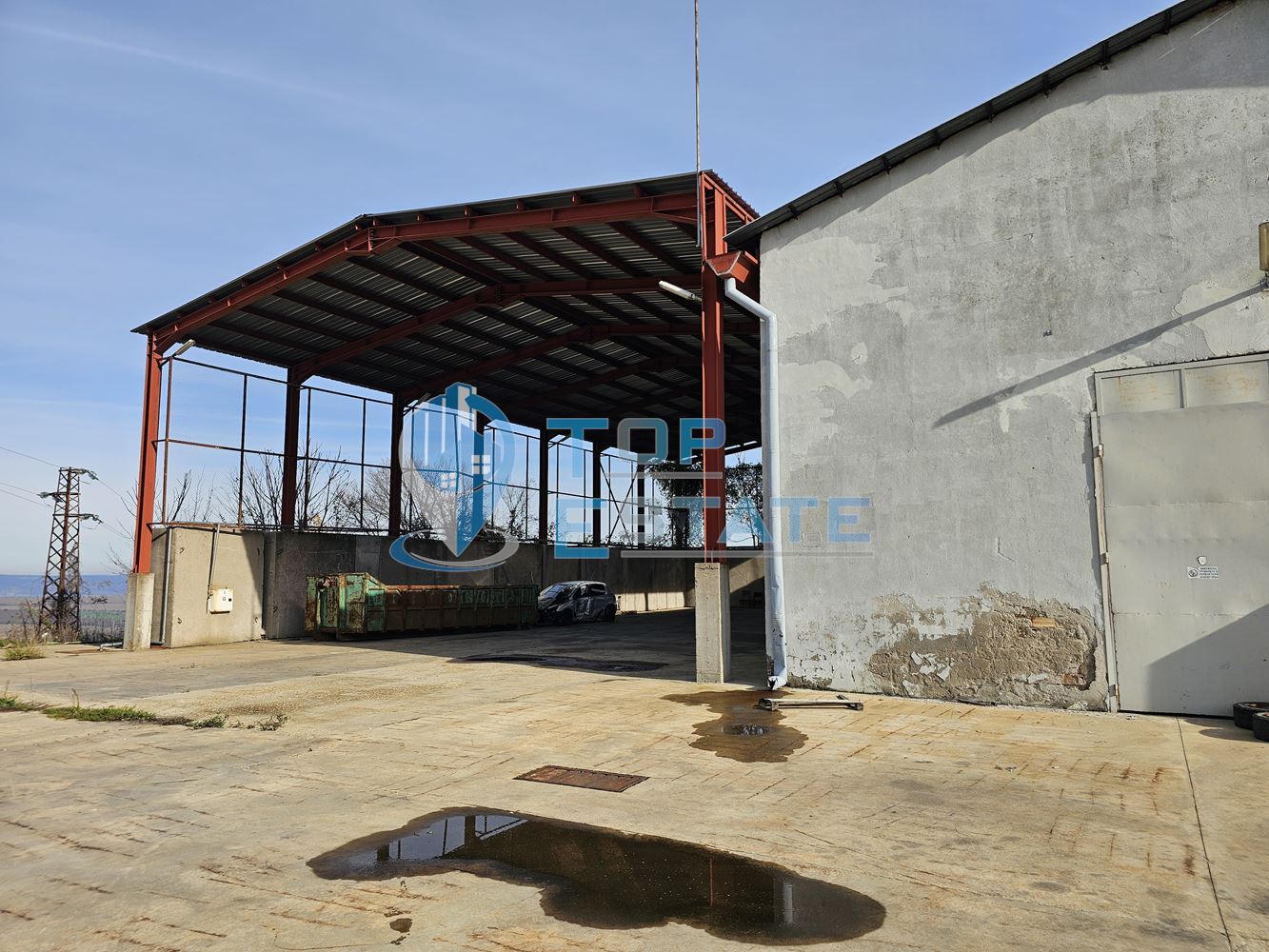 Инвестиционен промишлен имот с 2400 кв. м застроена площ и парцел с площ 20 дка - 0