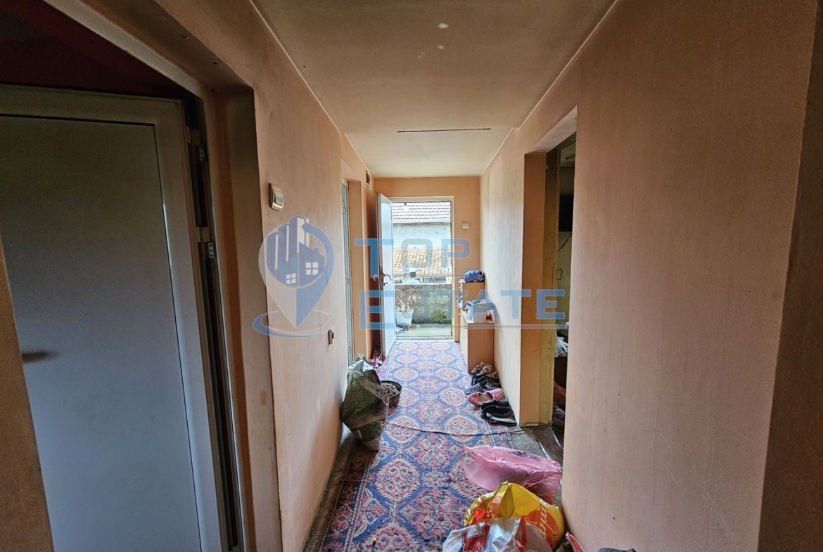 Къща с вътрешна баня с тоалетна в село Драгижево, област Велико Търново - 0