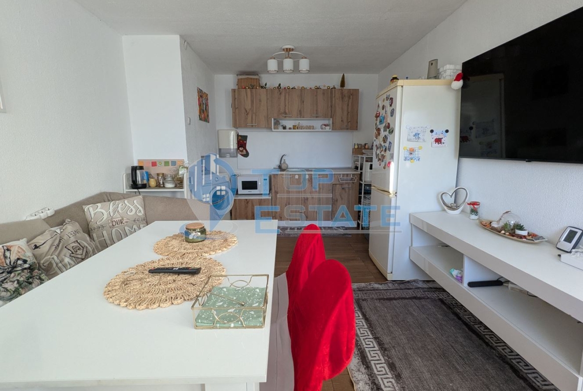 Ремонтирана къща с кладенец в село Поликраище, област Велико Търново - 0