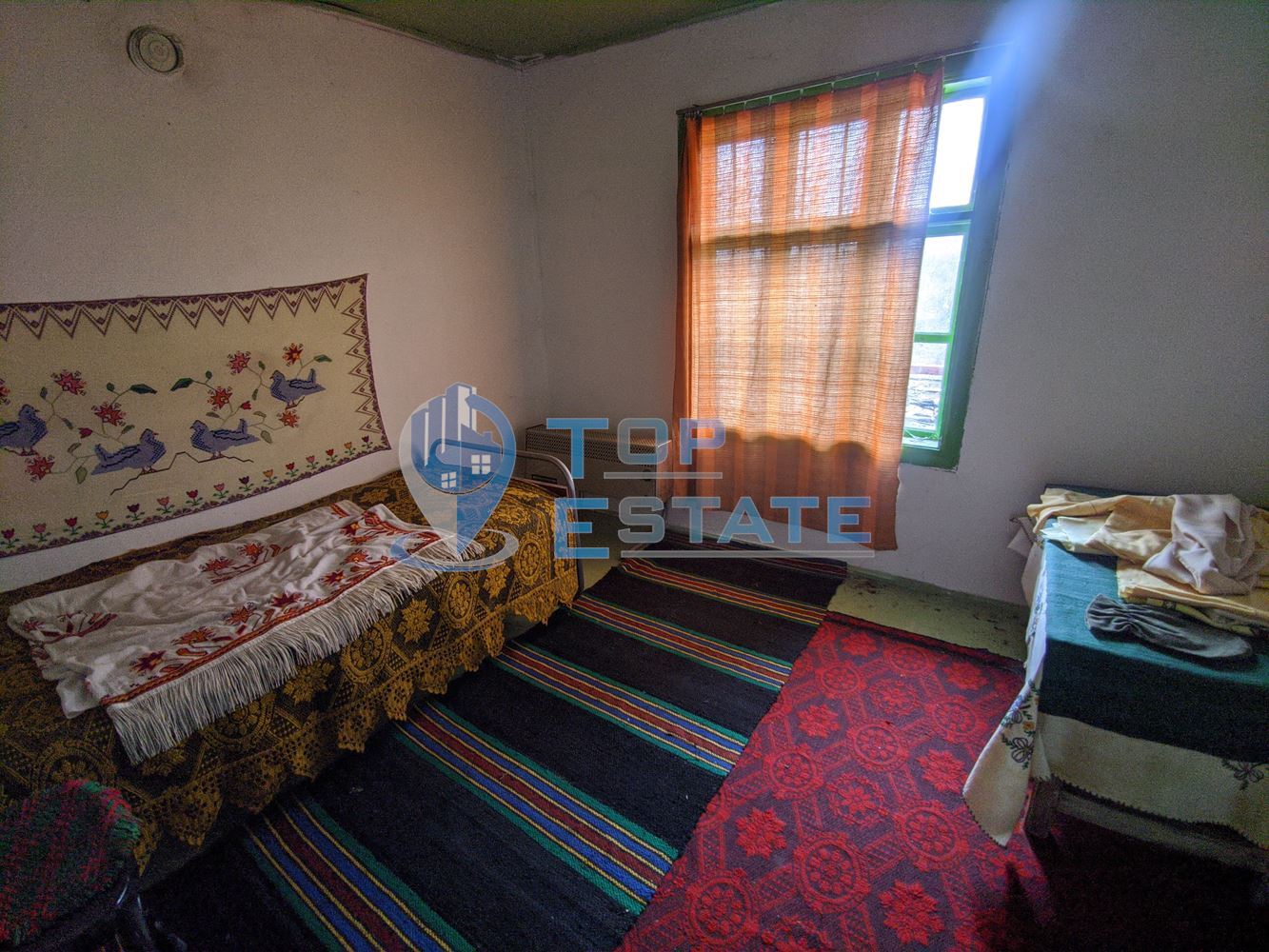 Двуетажна къща с голям двор в село Мусина - 0