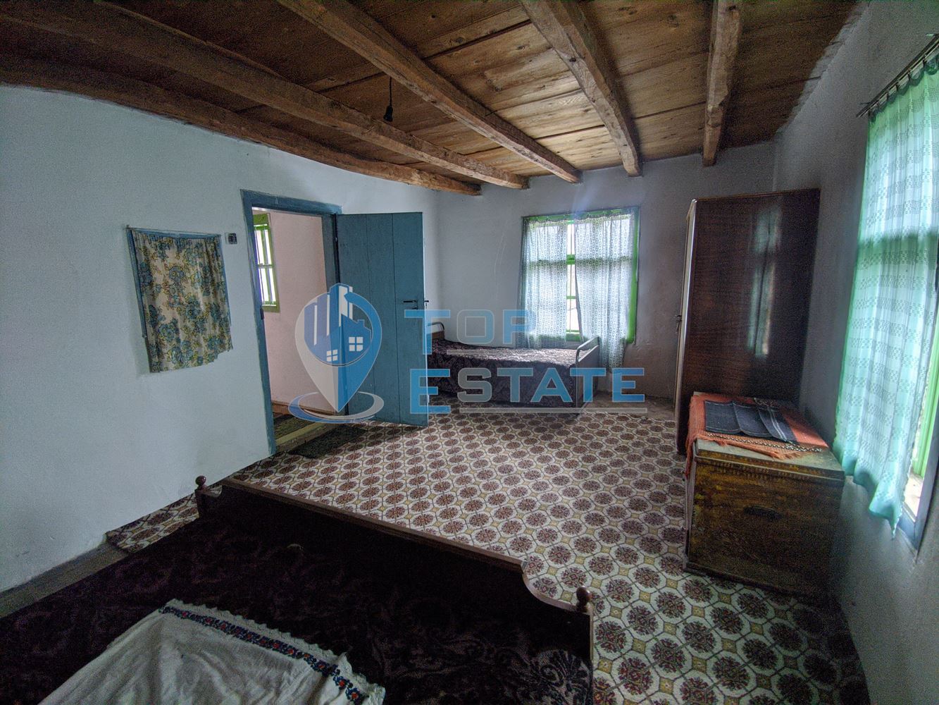 Двуетажна къща с голям двор в село Мусина - 0