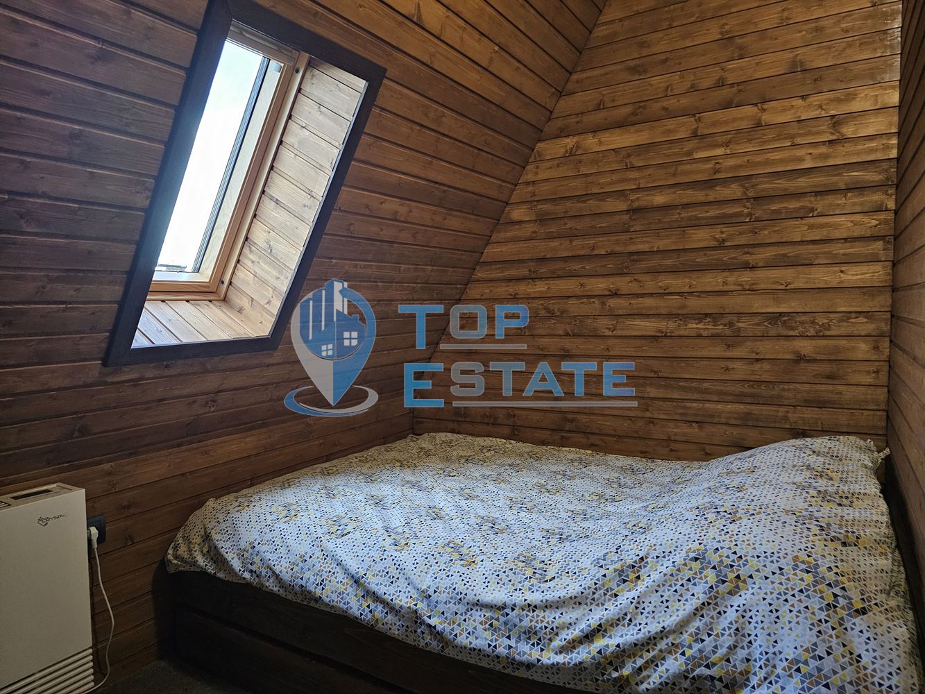 Новопостроена къща с четири спални и панорама в Еленския Балкан - 0