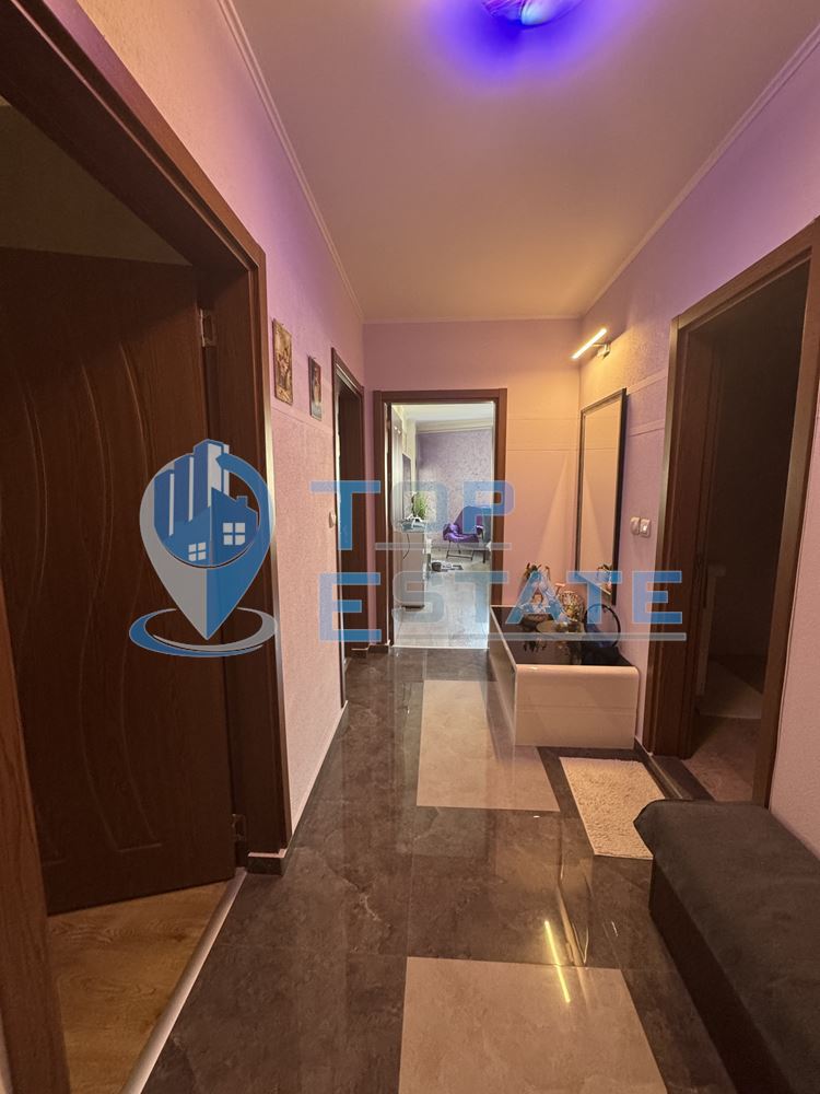 Тристаен, ремонтиран, обзаведен апатамент с две спални в центъра на град Велико Търново-0 Тристаен, ремонтиран, обзаведен апатамент с две спални в центъра на град Велико Търново - 0