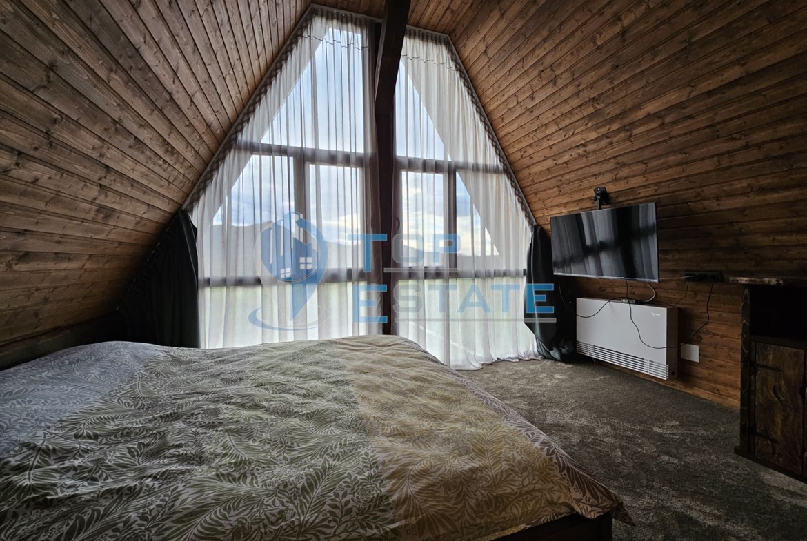 Новопостроена къща с четири спални и панорама в Еленския Балкан - 0