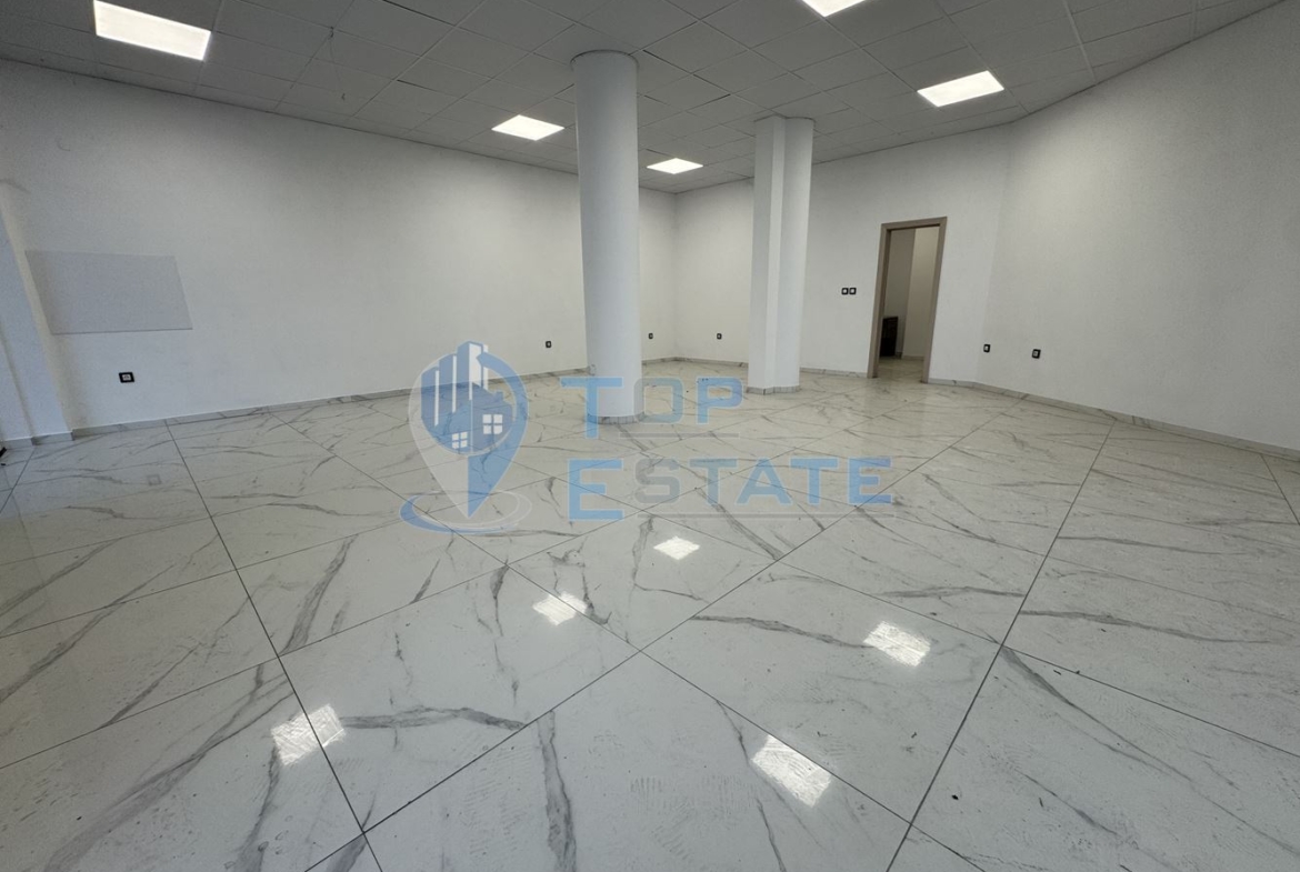 Търговско помещение под наем в квартал Картала, град Велико Търново - 0