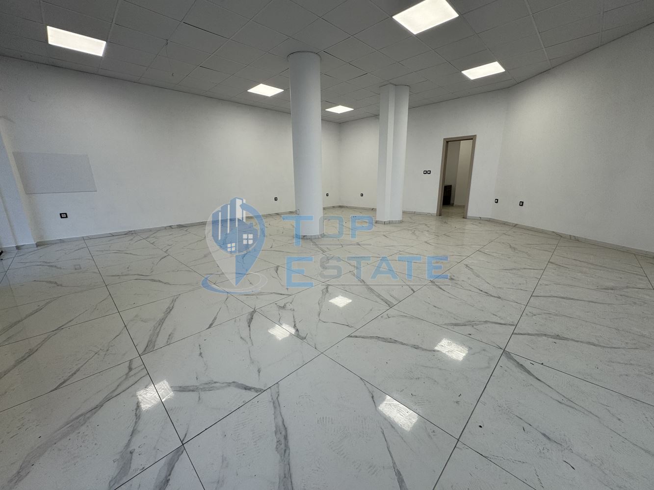 Търговско помещение под наем в квартал Картала, град Велико Търново - 0