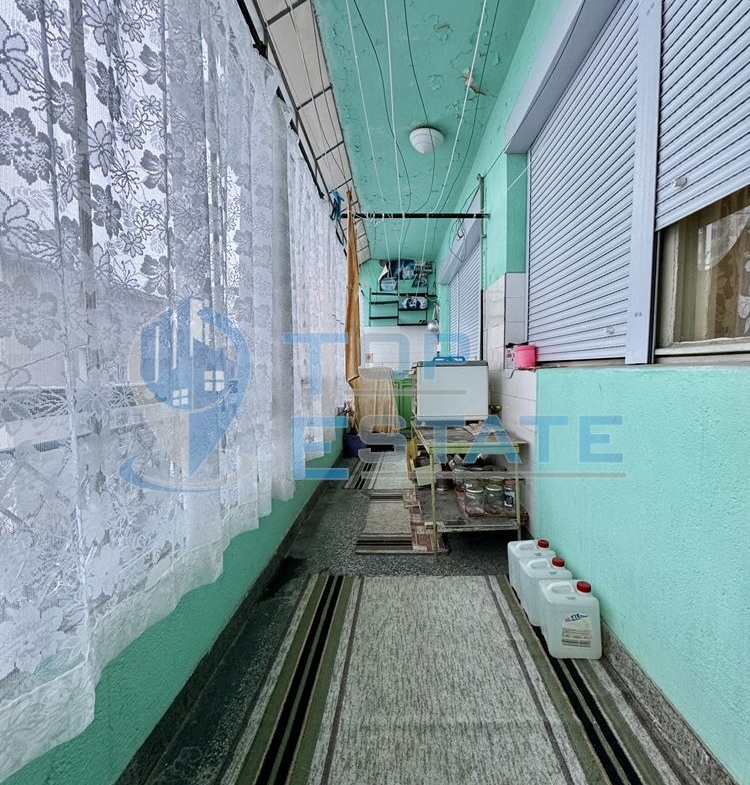 Многостаен тухлен апартамент с таванско помещение в град Горна Оряховица. - 0