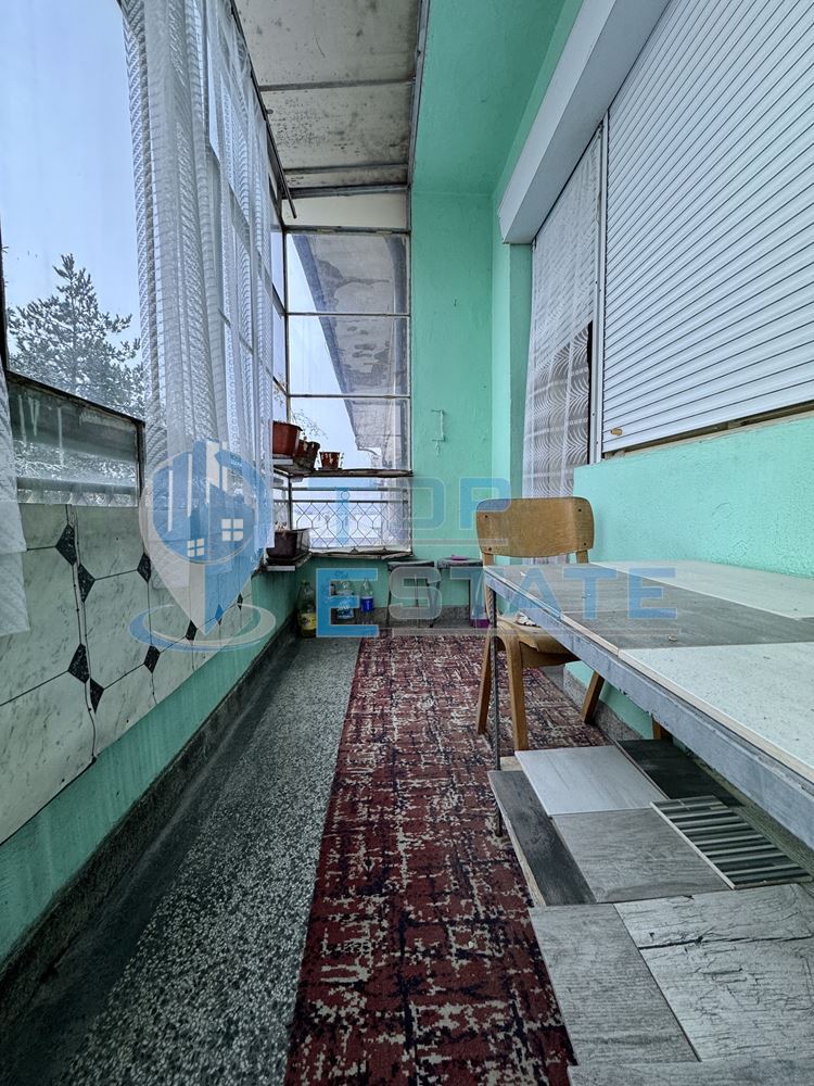 Многостаен тухлен апартамент с таванско помещение в град Горна Оряховица. - 0