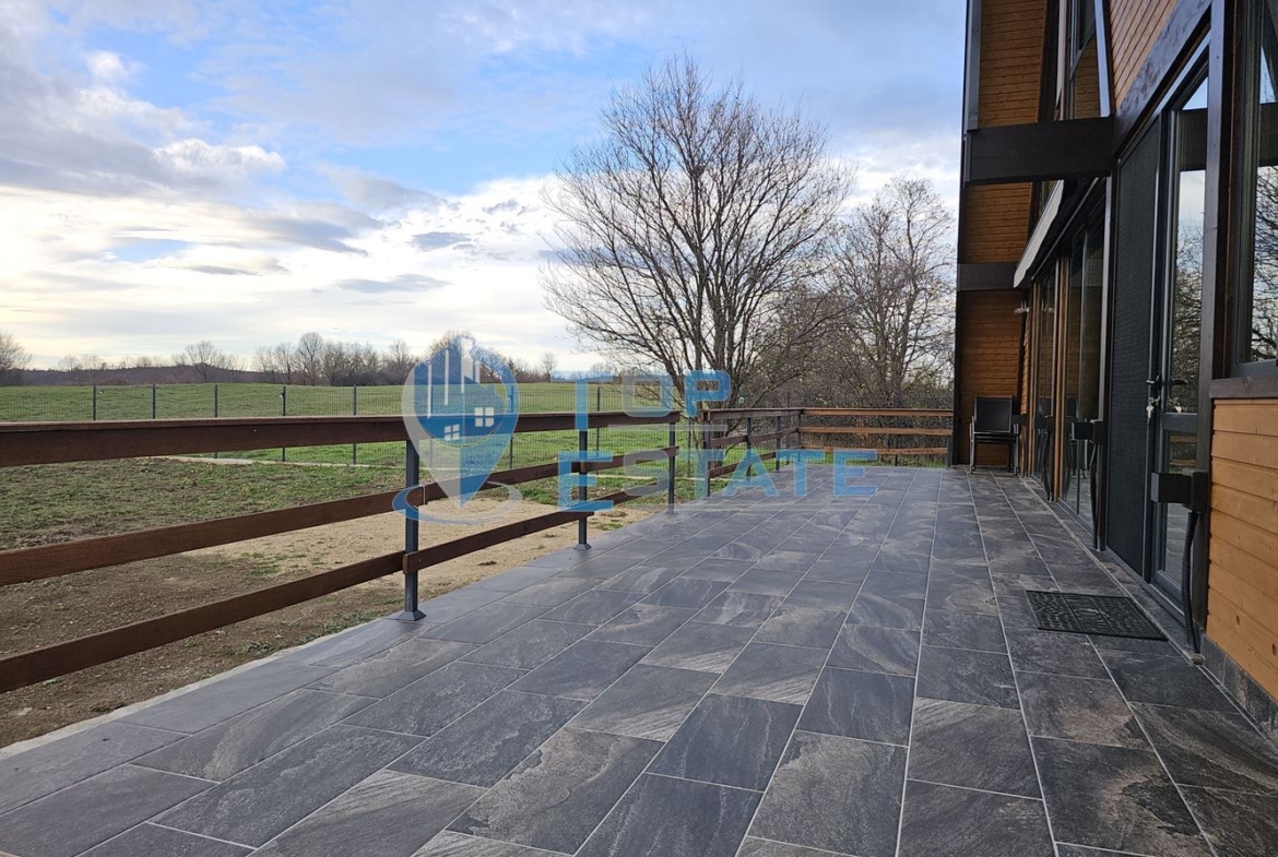 Новопостроена къща с четири спални и панорама в Еленския Балкан - 0