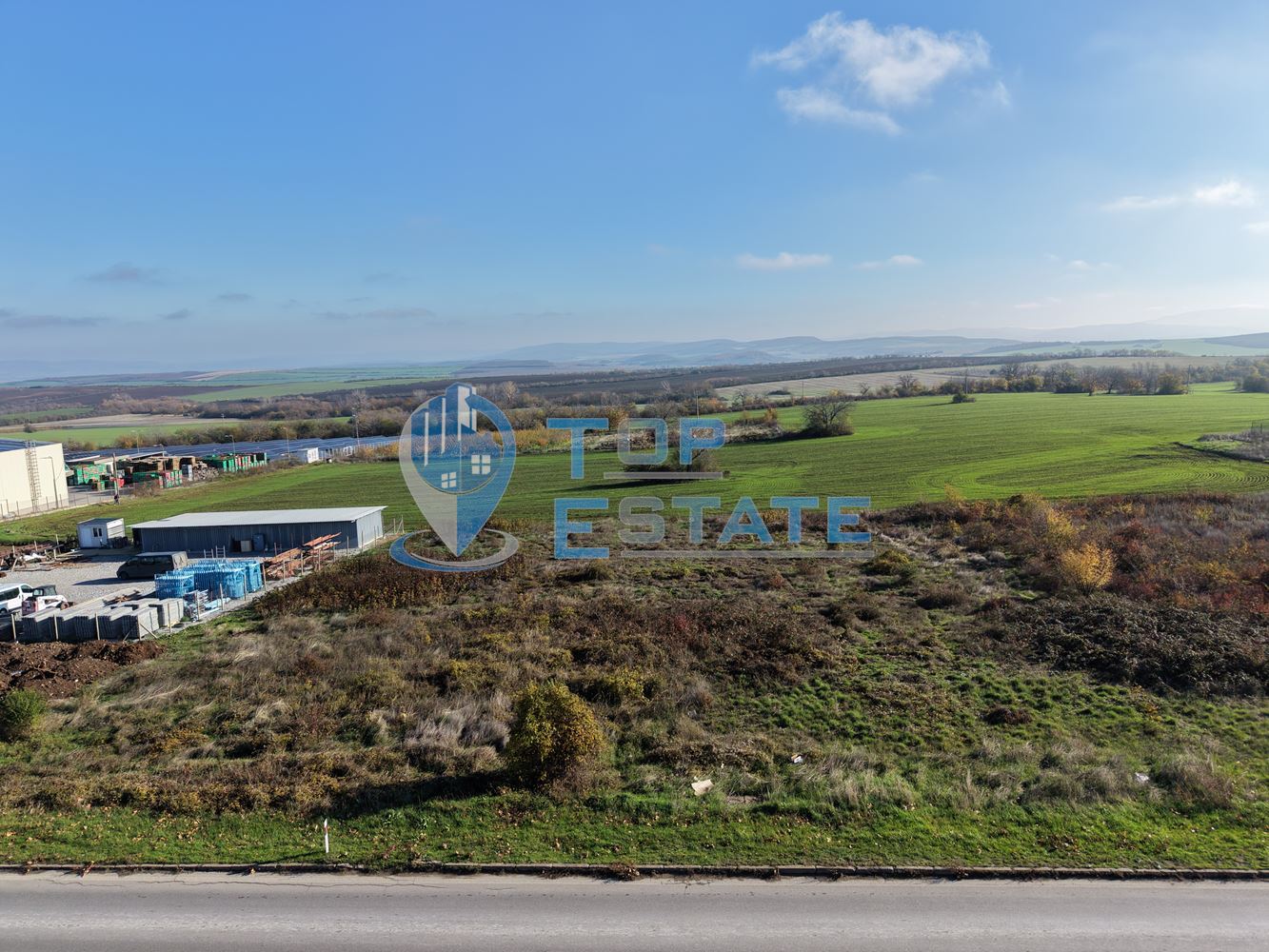 Урегулиран парцел за промишлено строителство в град Лясковец до главен път София - Варна - 0