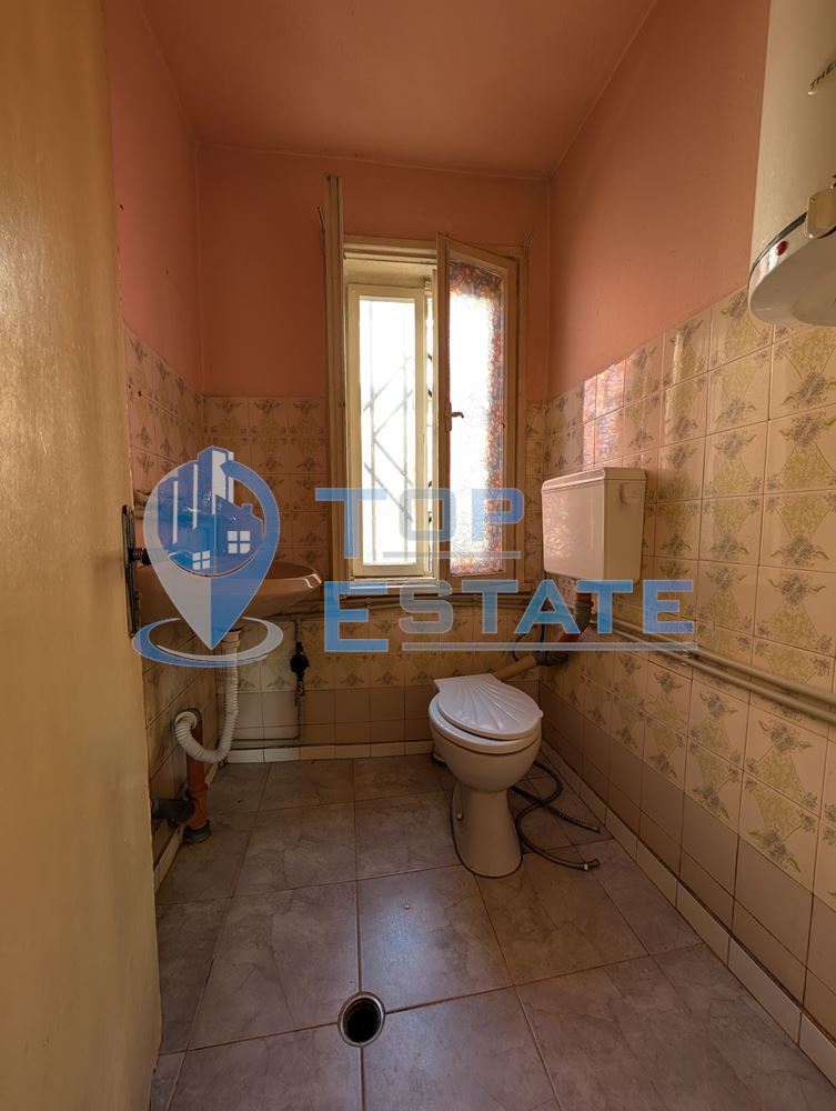 Двуетажна масивна къща с панорама в центъра на град Плачковци-0 Двуетажна масивна къща с панорама в центъра на град Плачковци - 0