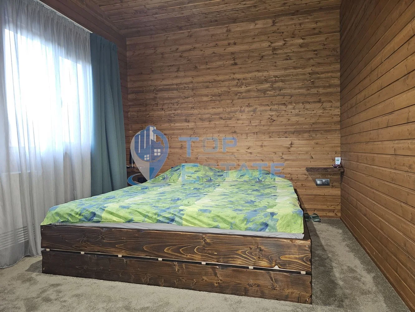 Новопостроена къща с четири спални и панорама в Еленския Балкан - 0