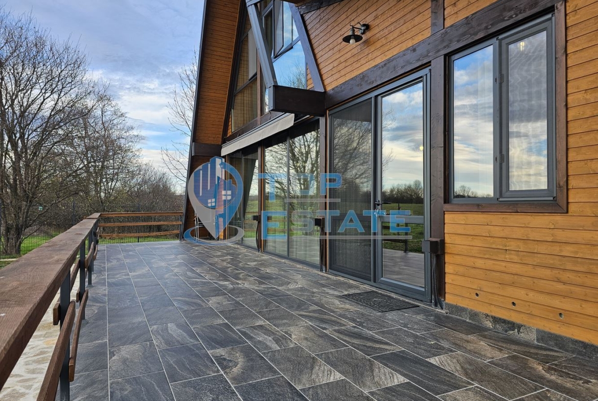 Новопостроена къща с четири спални и панорама в Еленския Балкан - 0