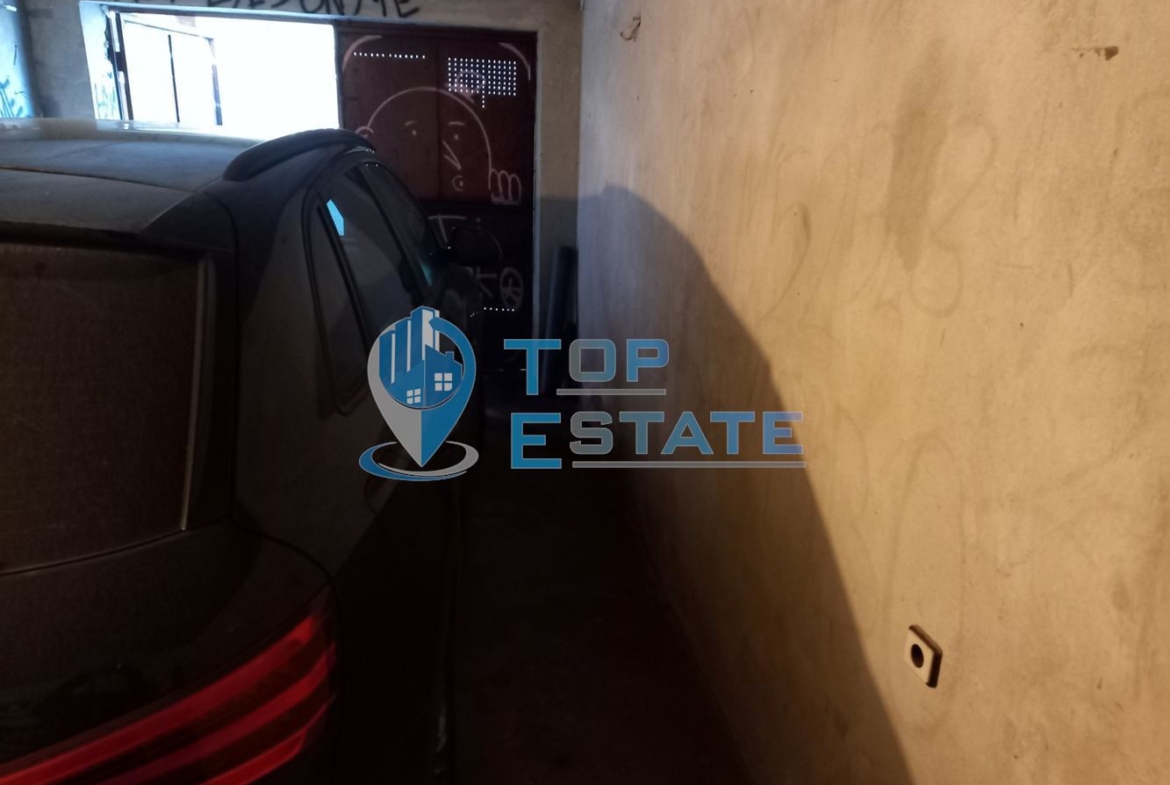 Гараж под наем в близост до бул. България и Нова болница - 0