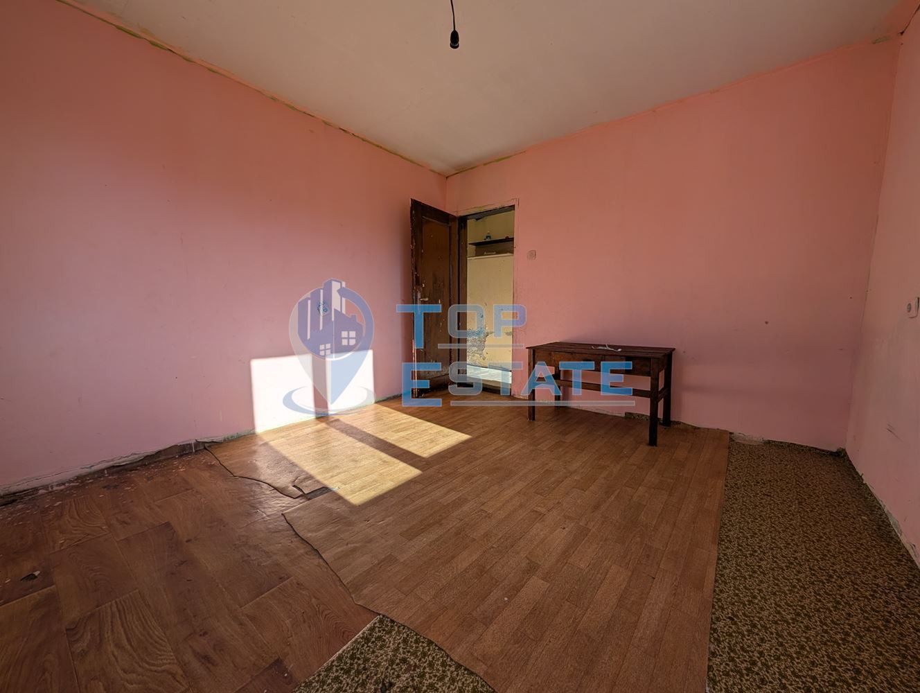 Двуетажна масивна къща с панорама в центъра на град Плачковци-0 Двуетажна масивна къща с панорама в центъра на град Плачковци - 0