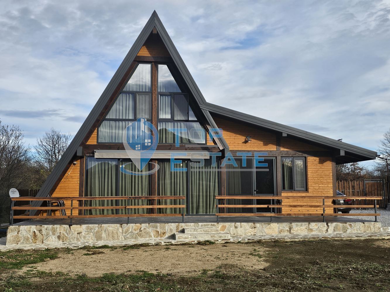 Новопостроена къща с четири спални и панорама в Еленския Балкан - 0