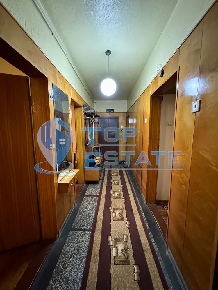 Многостаен тухлен апартамент с таванско помещение в град Горна Оряховица. - 0