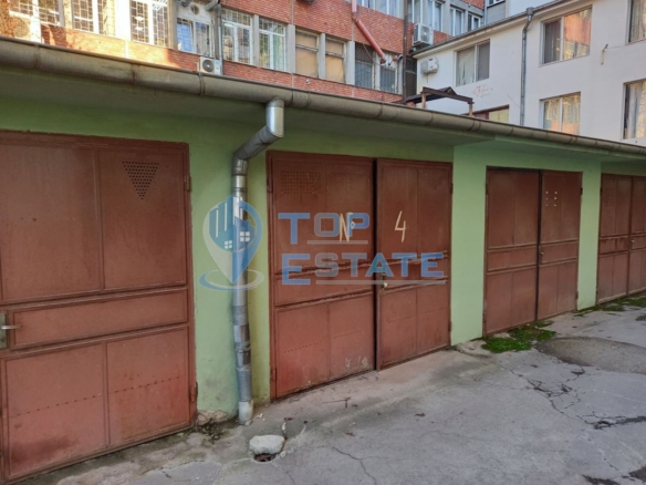 Гараж под наем в близост до бул. България и Нова болница - 0