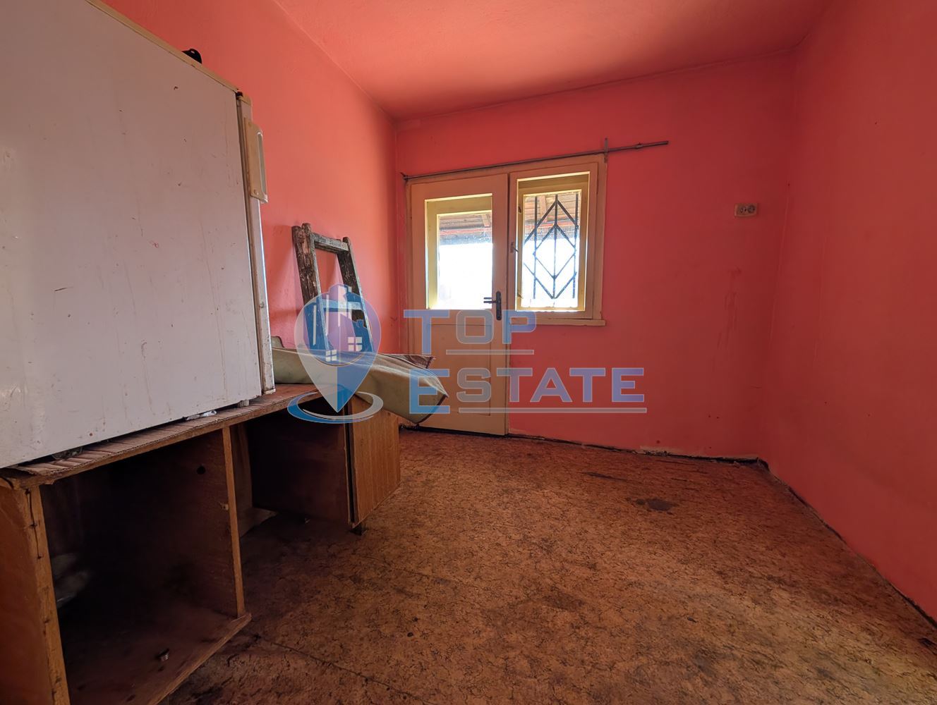 Двуетажна масивна къща с панорама в центъра на град Плачковци-0 Двуетажна масивна къща с панорама в центъра на град Плачковци - 0