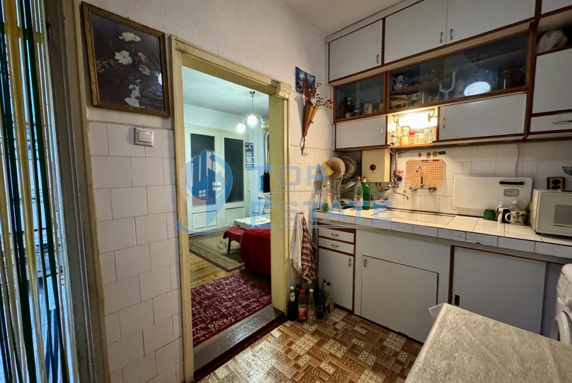 Многостаен тухлен апартамент с таванско помещение в град Горна Оряховица. - 0