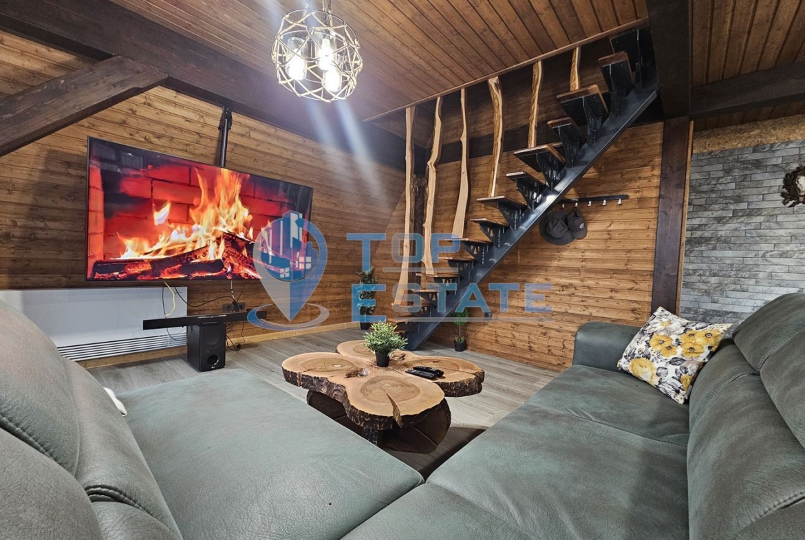 Новопостроена къща с четири спални и панорама в Еленския Балкан - 0