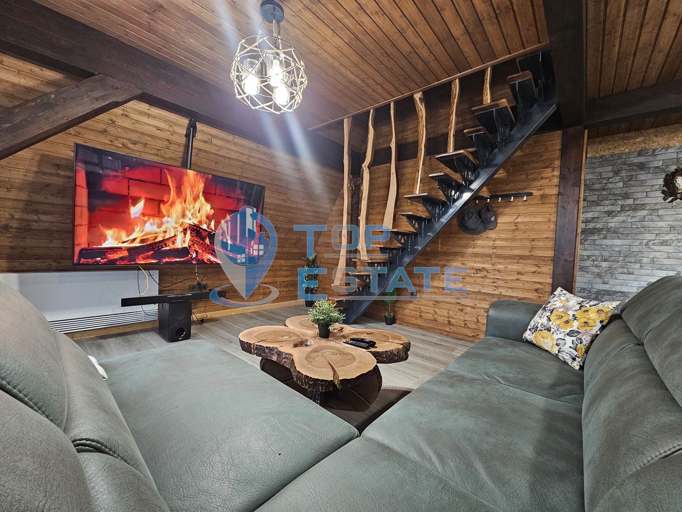 Новопостроена къща с четири спални и панорама в Еленския Балкан - 0