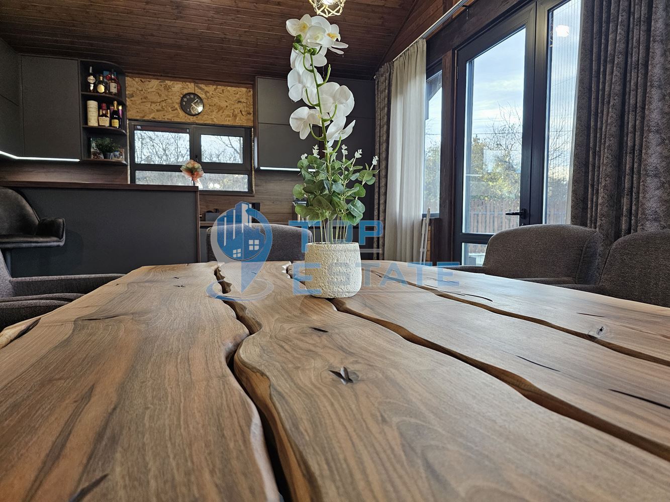 Новопостроена къща с четири спални и панорама в Еленския Балкан - 0