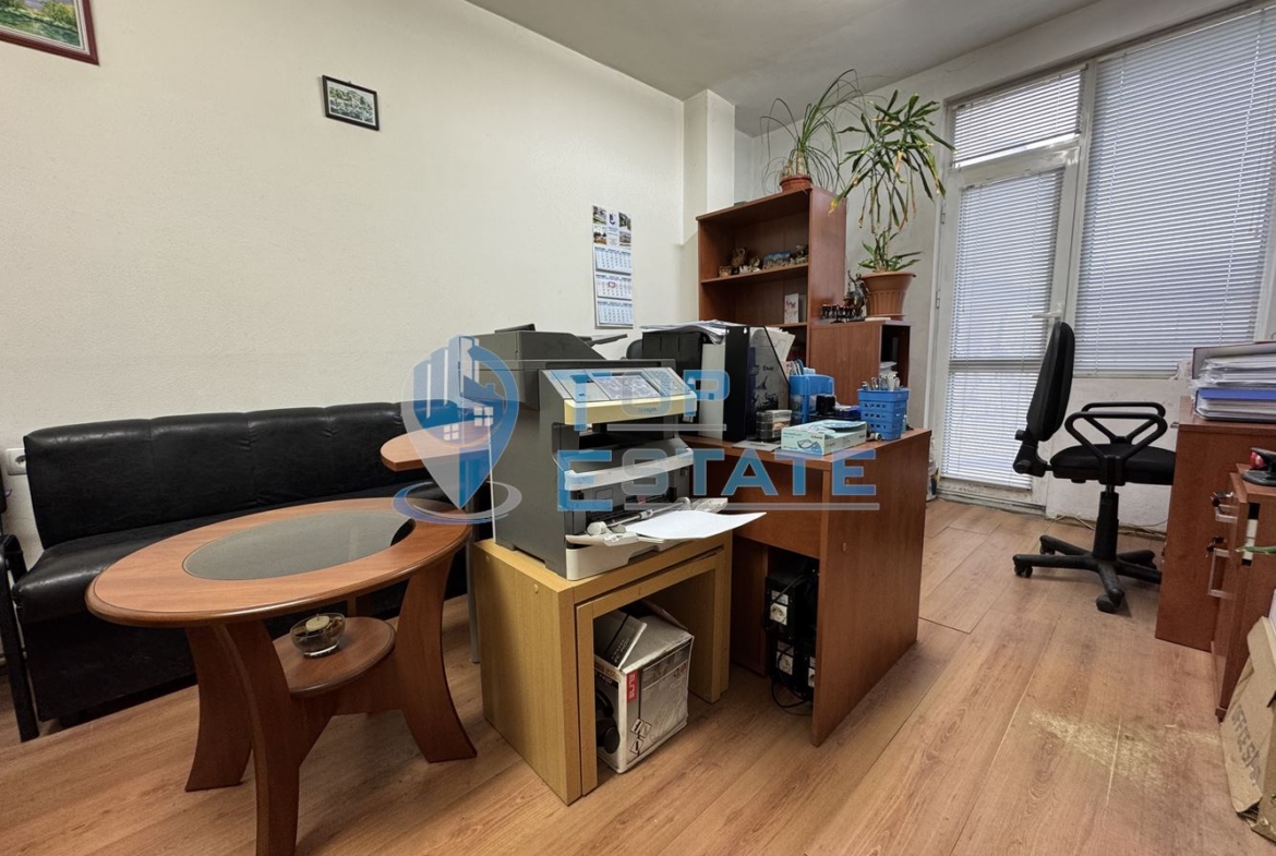 Офис / кантора в центъра на град Велико Търново - 0