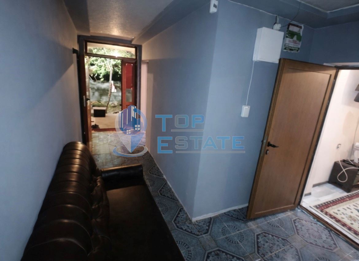 Тухлена къща с кладенец в село Куцина, област Велико Търново - 0