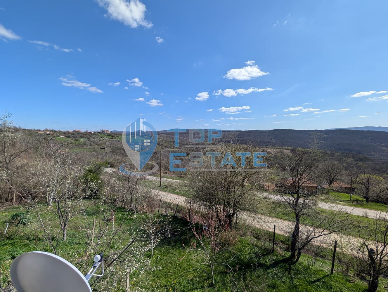 Къща с прекрасна панорама в село Длъжка поляна, област Търговище - 0