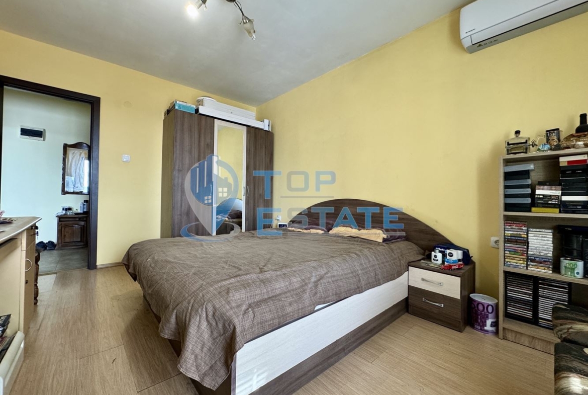 Двустаен обзаведен апартамент в квартал Колю Фичето, град Велико Търново - 0