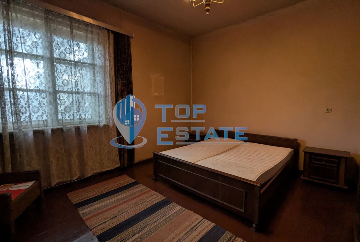 Двустаен апартамент на комуникативна улица в квартал Гарата, град Горна Оряховица, област Велико Търново - 0