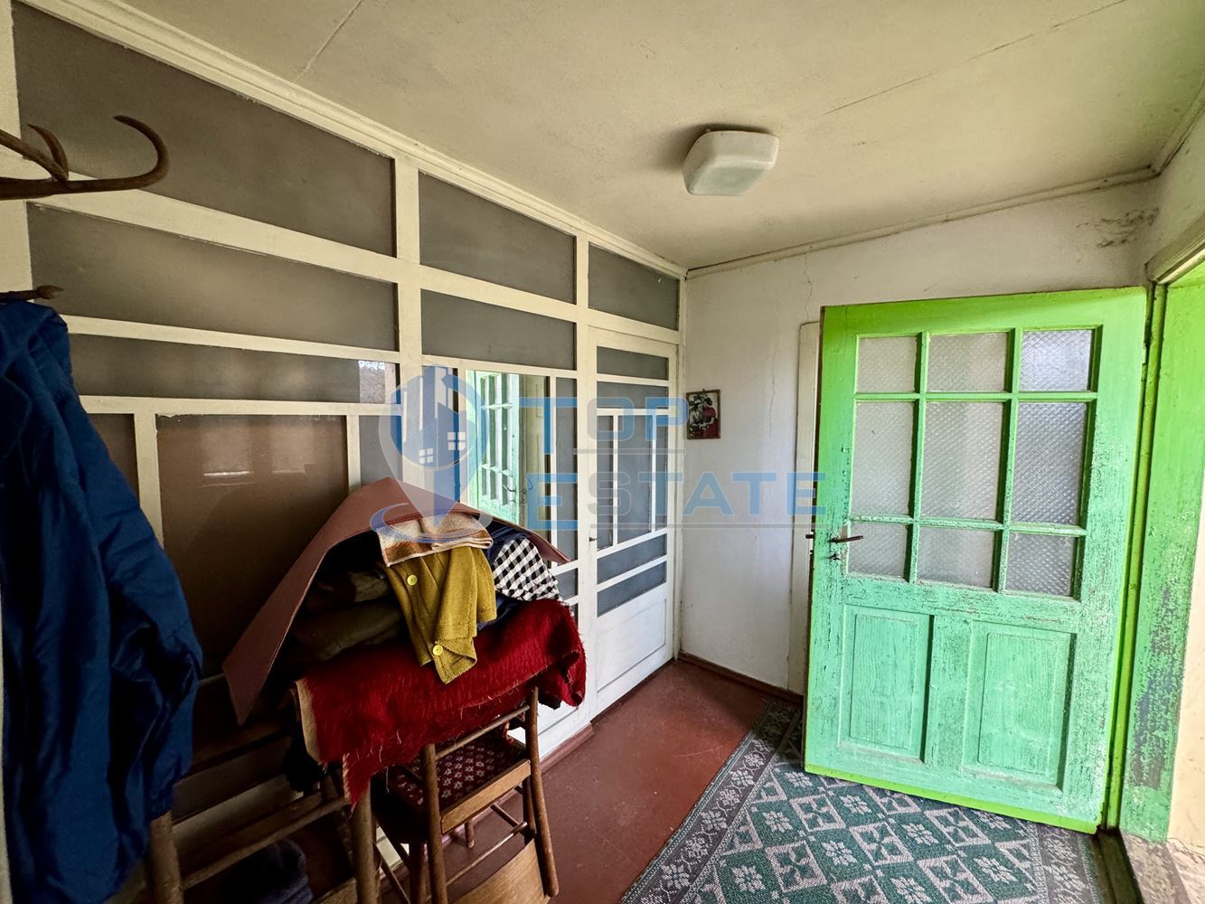 Къща с кладенец, гараж и стопански постройки в село Долна Липница, област Велико Търново-0 Къща с кладенец, гараж и стопански постройки в село Долна Липница, област Велико Търново - 0