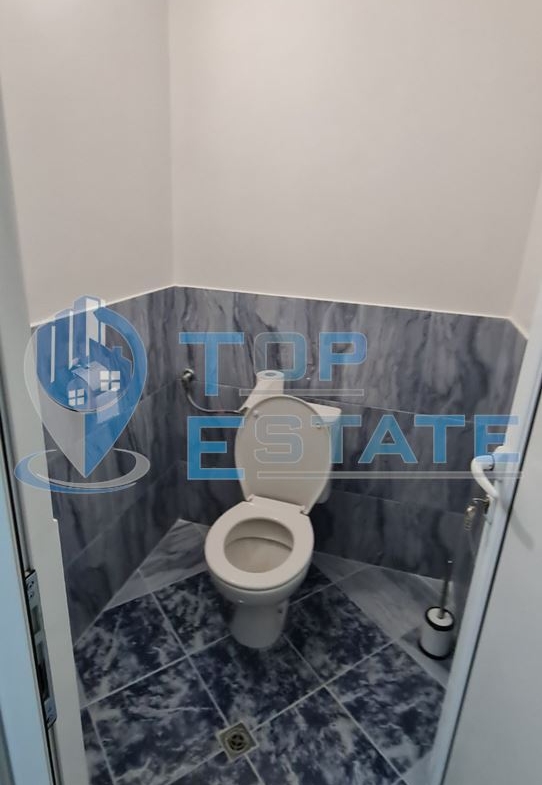 Търговско помещение в град Горна Оряховица, обаст Велико Търново - 0