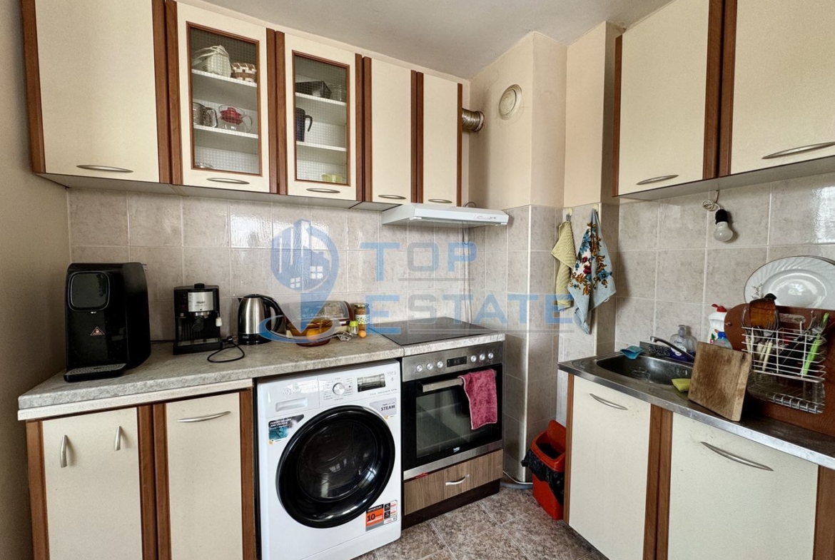 Двустаен обзаведен апартамент в квартал Колю Фичето, град Велико Търново - 0