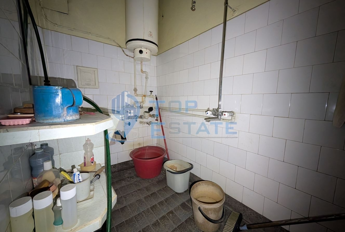 Многостаен тухлен апартамент в близост до Стадиона, град Горна Оряховица - 0