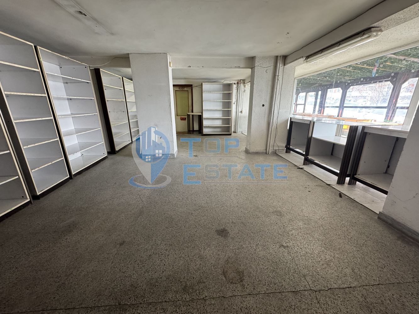 Търговско помещение под наем в центъра на град Велико Търново-0 Търговско помещение под наем в центъра на град Велико Търново - 0