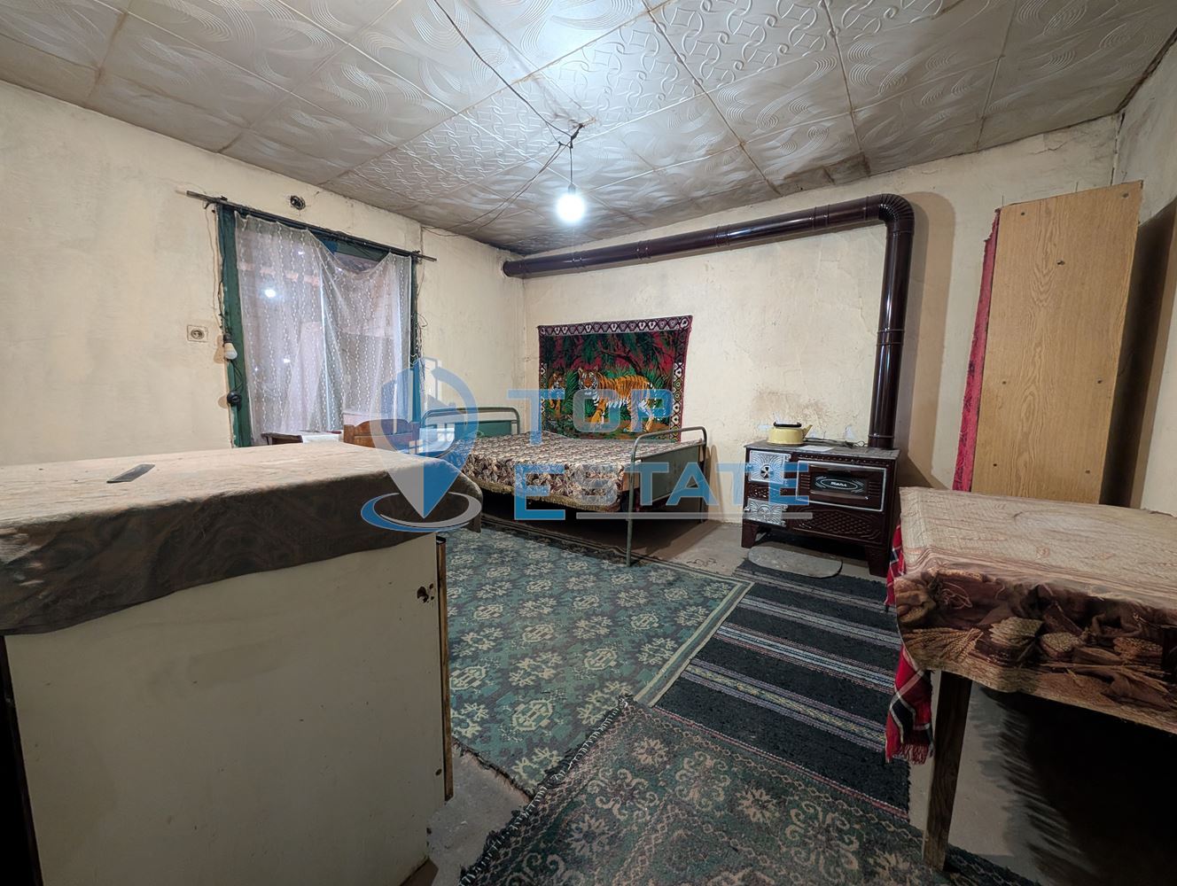 Едноетажна къща с вътрешна баня и кладенец в село Джулюница - 0