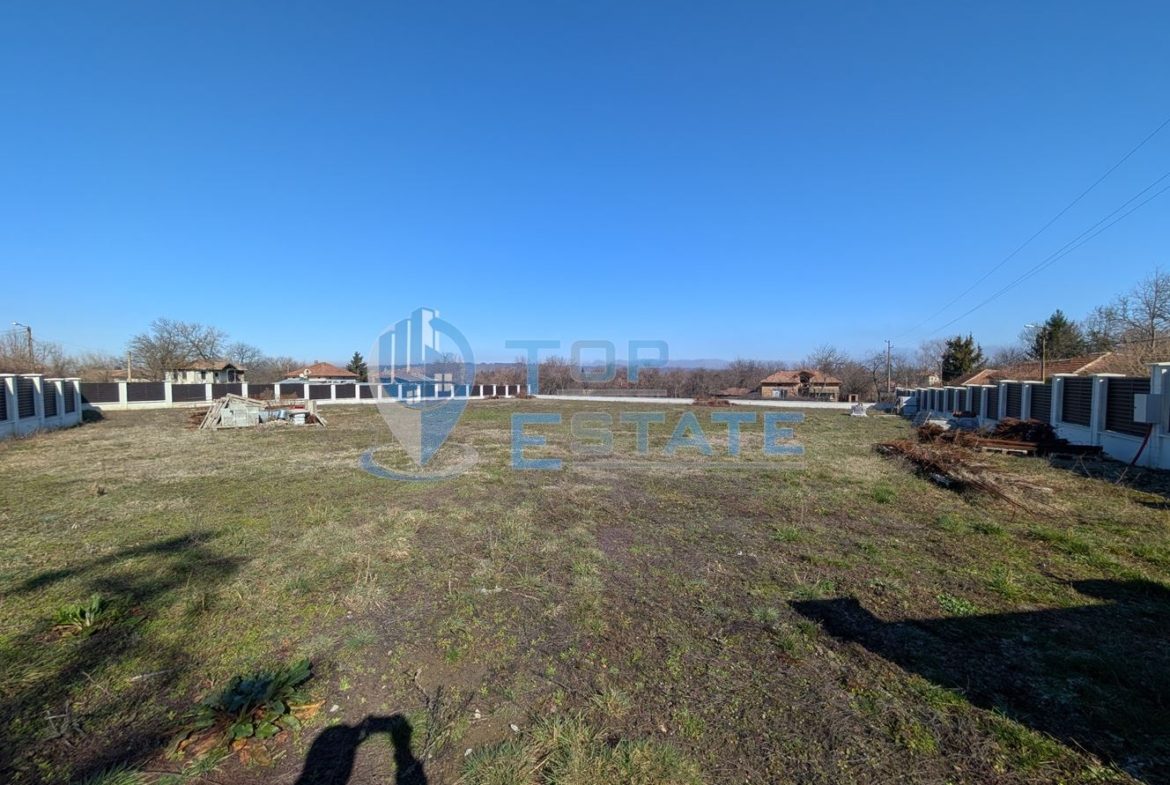 Парцел в регулация с проект и партиди за ток и вода в село Ново село - 0