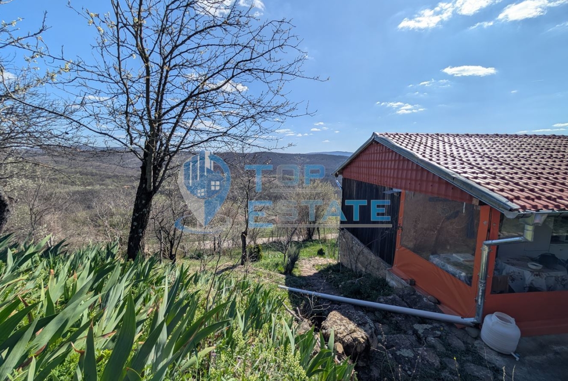 Къща с прекрасна панорама в село Длъжка поляна, област Търговище - 0