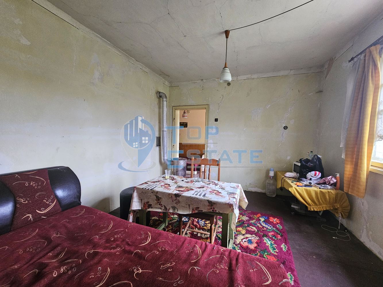 Тухлена къща с гараж и голям двор в село Недан, община Павликени - 0