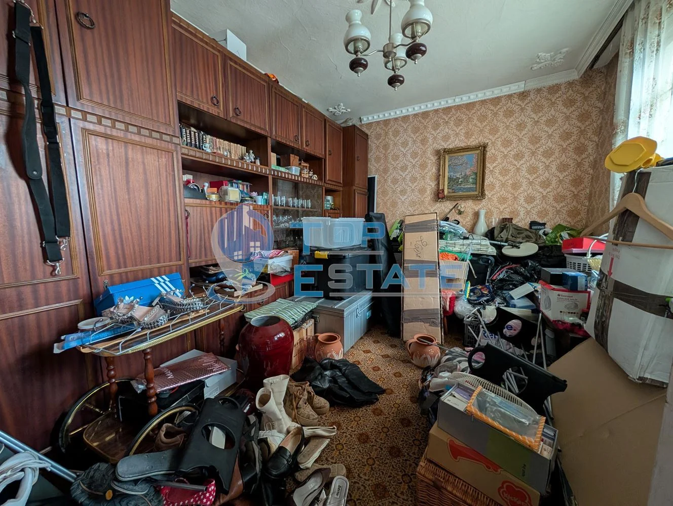 Две къщи, лятна кухня и гараж с голям двор в град Долна Оряховица - 0